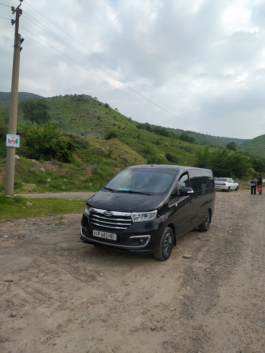 Miniven Amirsoy mikroavtobus 8 mest komfort skidka qib beramiza kandit