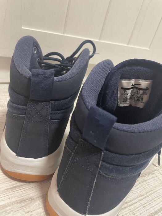 Детски спортни обувки Nike