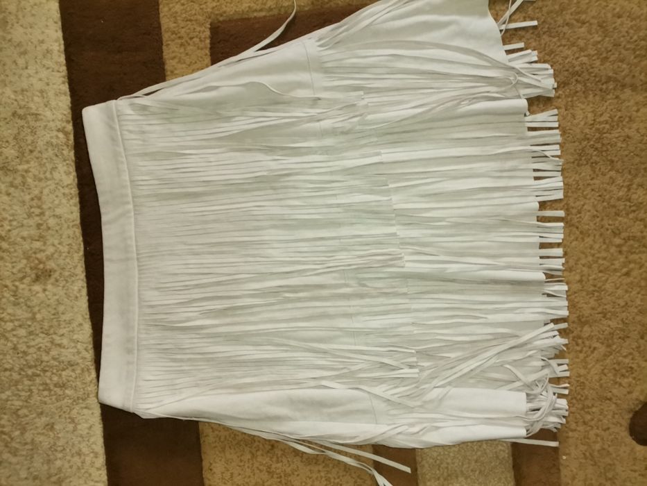 Fustă Zara marimea S, noua fara eticheta, model franjuri
