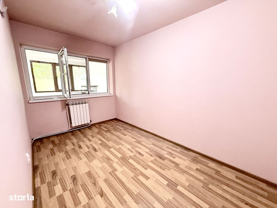 3 camere 75mp Parter zona Garii