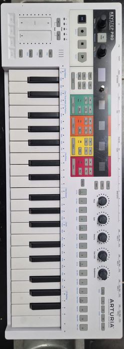 Arturia KeyStep Pro claviatura MIDI