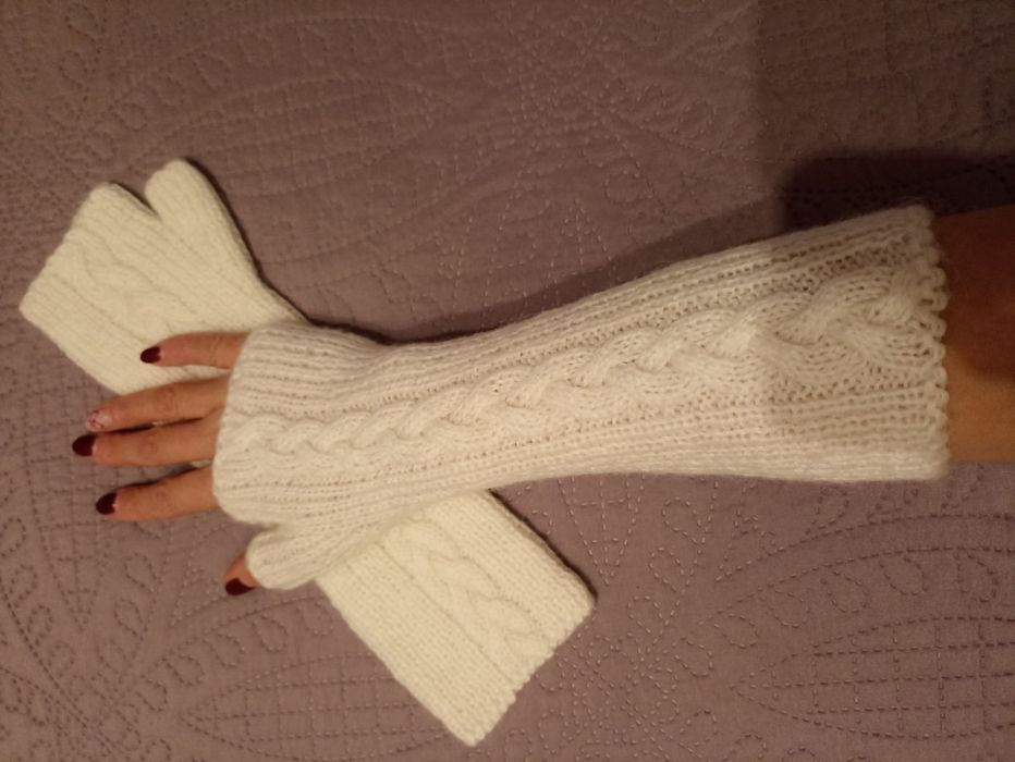 Нови дълги бели плетени ръкавици без пръсти