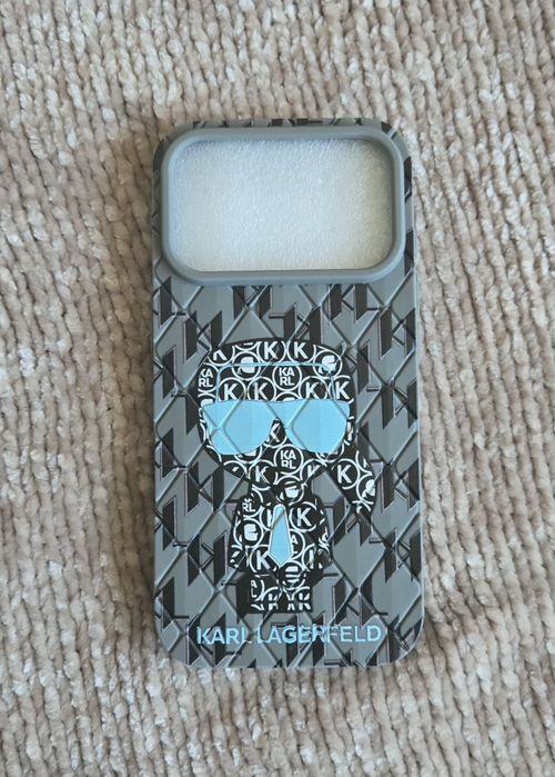IPHONE 17 pro кейс Karl