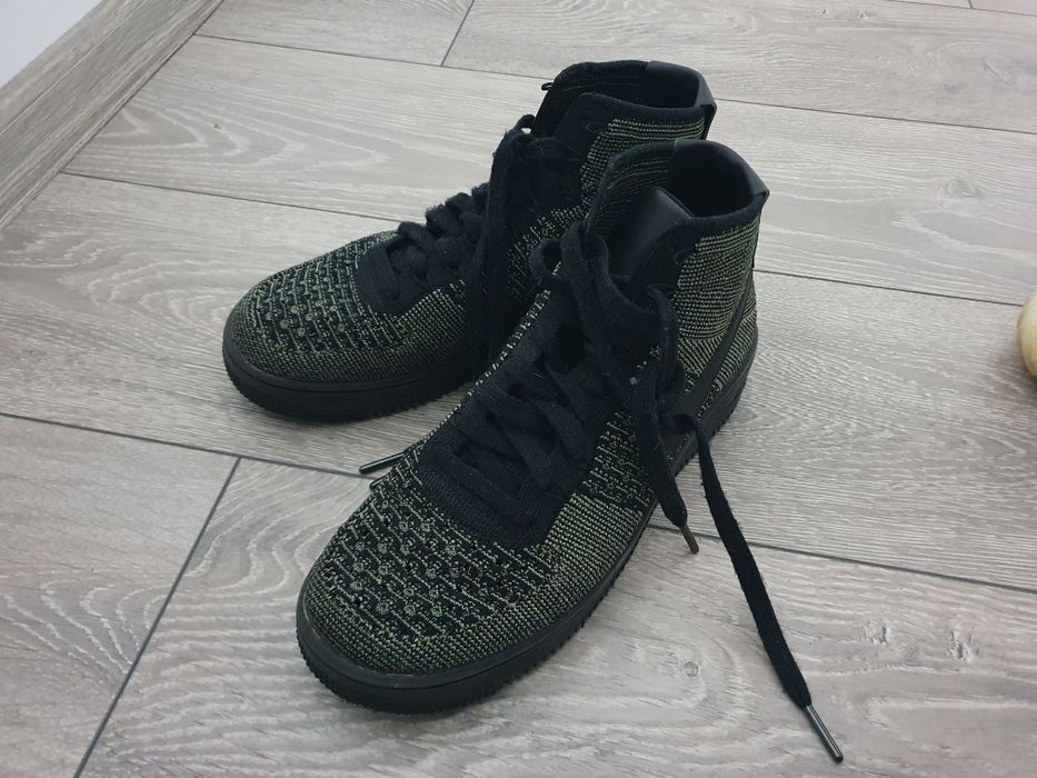 Маратонки Nike Air Force 1 Ultra Flyknit Mid