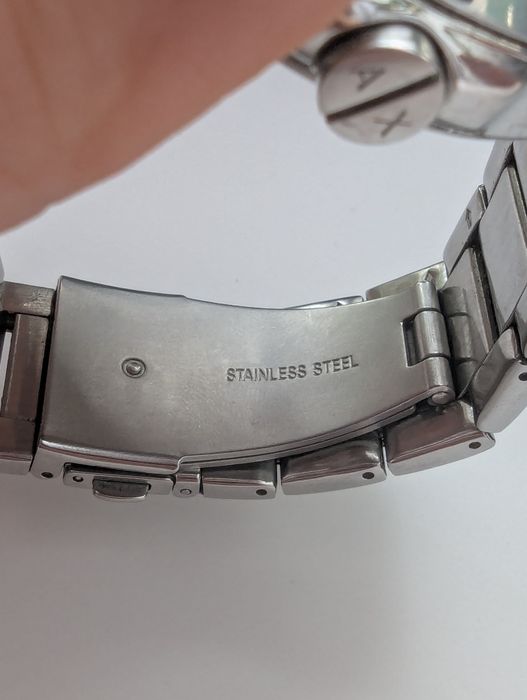 Armani exchange часы