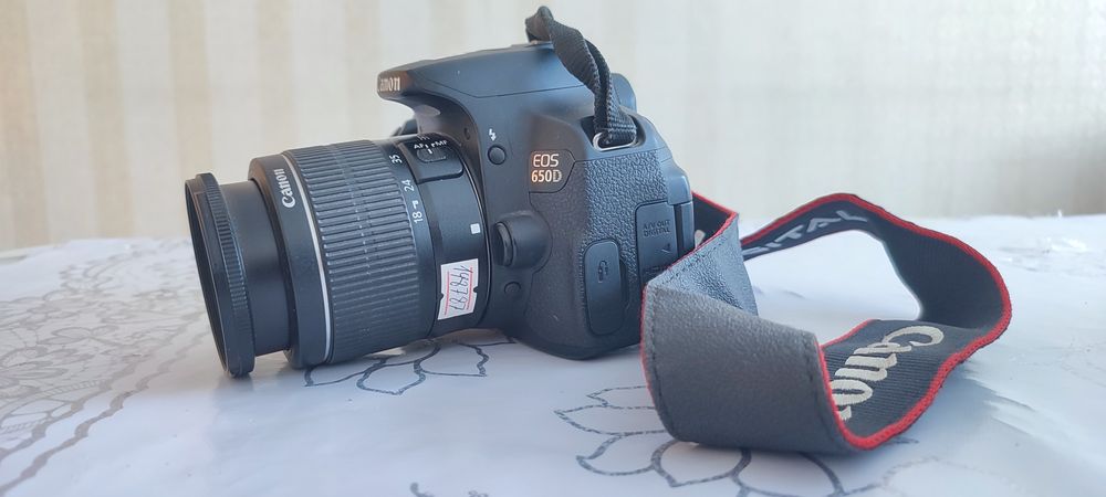 Фотоаппарат Canon 650D