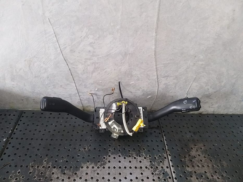 Bloc manete semnalizare stergator parbriz spirala volan skoda fabia 1 6y 8l0953513g