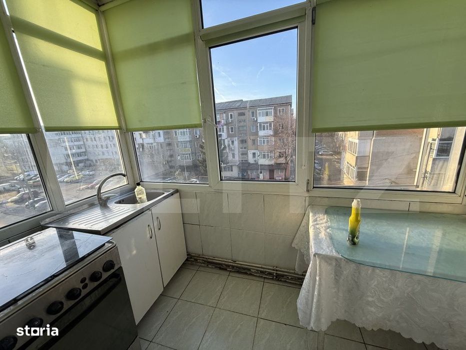 Apartament 3 camere de inchiriat, 63.13 mp, zona Micro 6