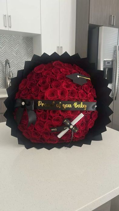 Вечни букети за абитуриенти