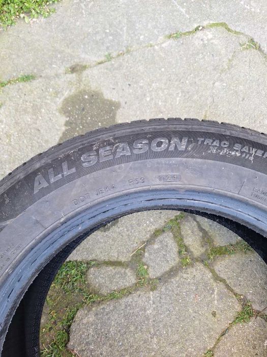 Гуми 16 цола всесезонни