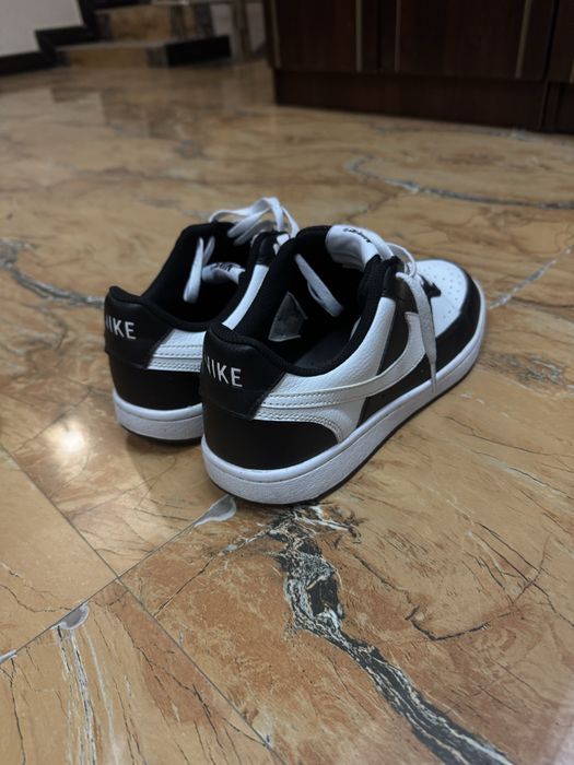 Nike Court Vision черно белые