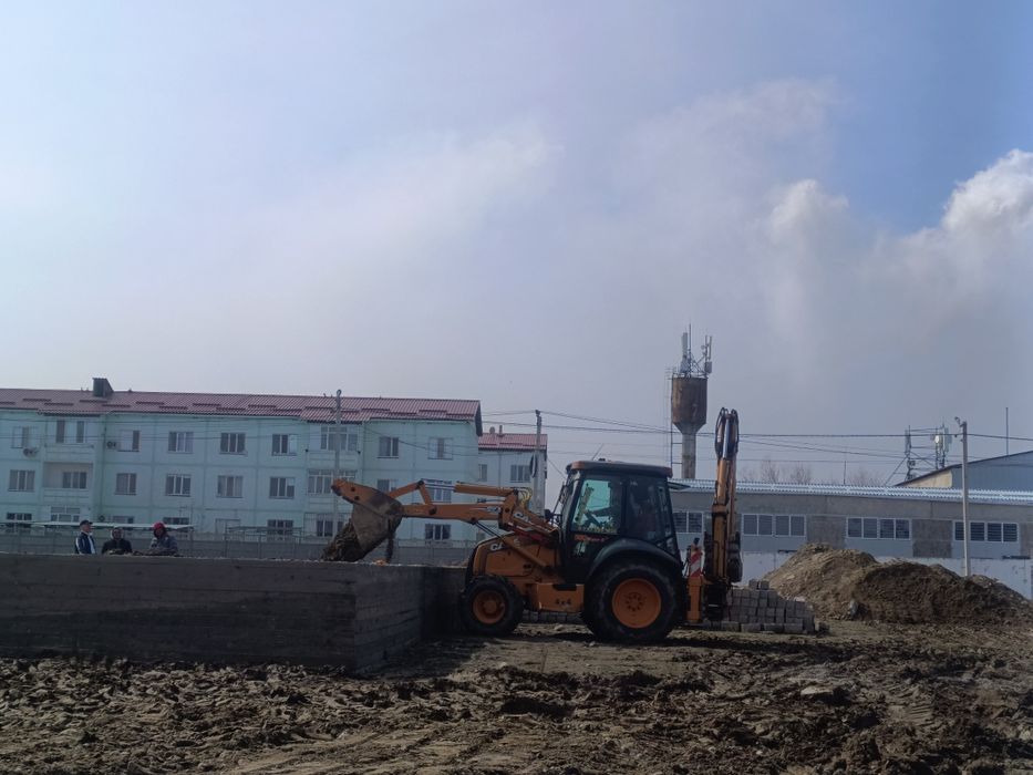 Услуги Эксковатора погрузчика телескопический