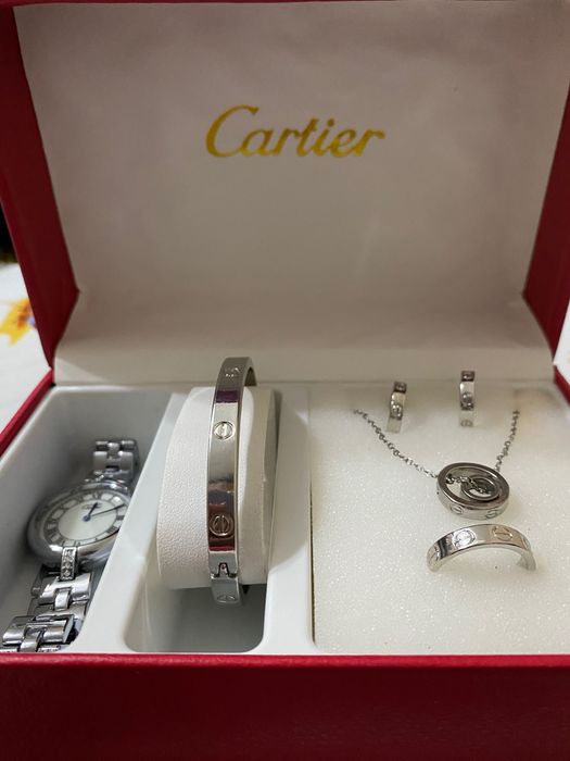 Комплек аксесоари