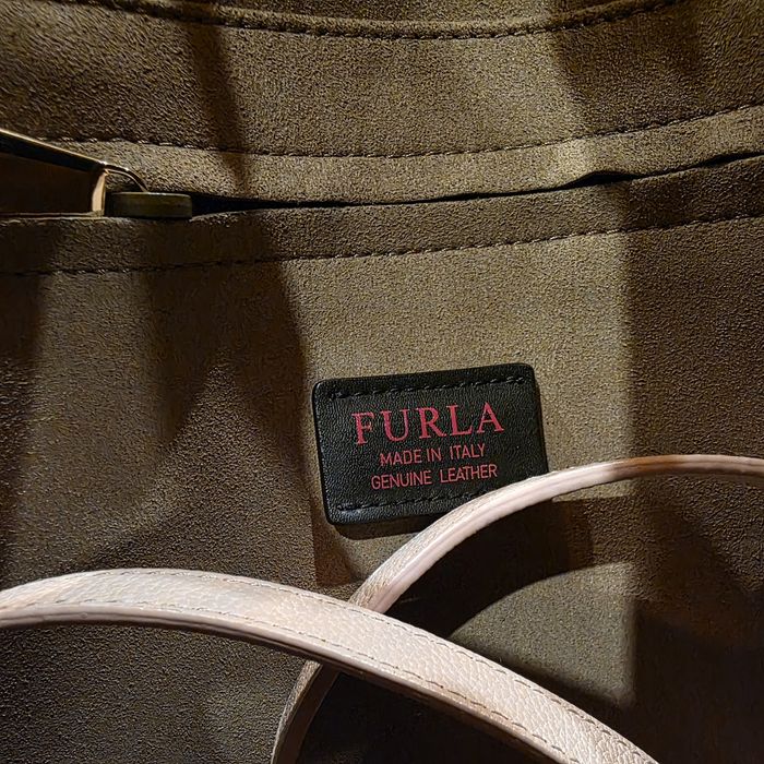 Furla дамска оригинал.