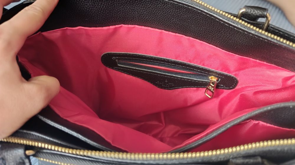 Дамска чанта Louis Vuitton