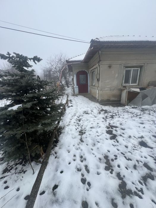 Inchiriez casa la tara la 40km