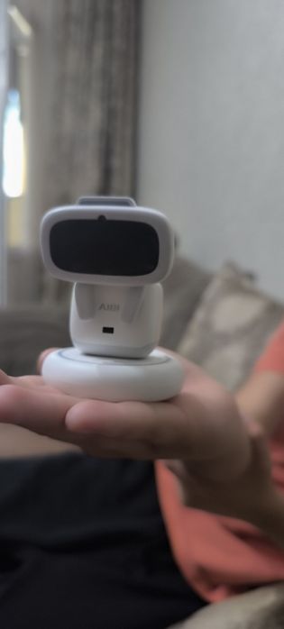 Робот AIBI Pocket