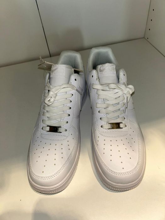 Air Force 1's marime 44