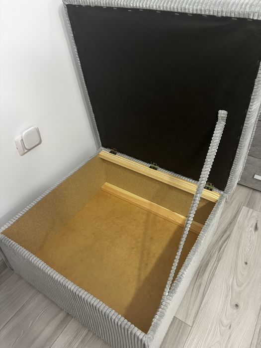 Taburet cu spatiu de depozitare