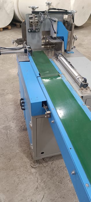 Salfetka upakovka qiladigan apparat