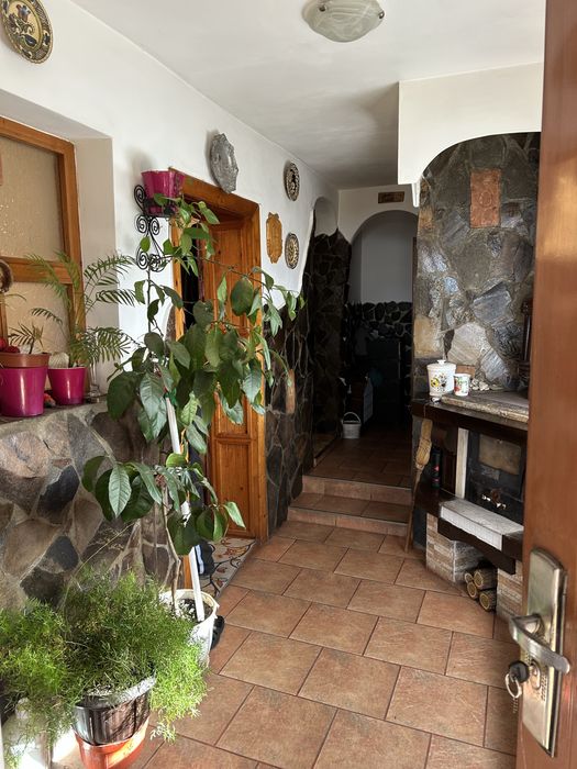 Vând/Schimb Casā Familialā str. 8 Martie