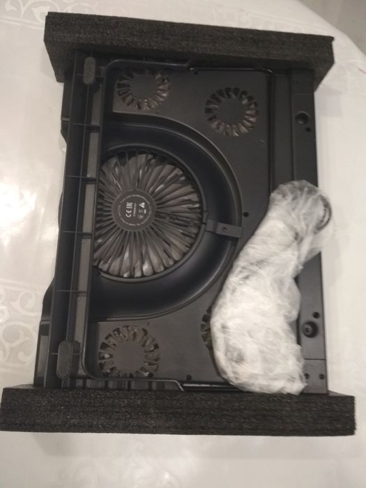 Продам подставку - вентилятор под ноутбук