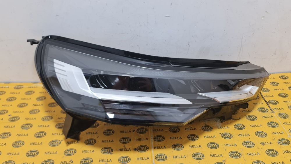 Far full led dreapta Renault Captur 2 facelift 260100091R