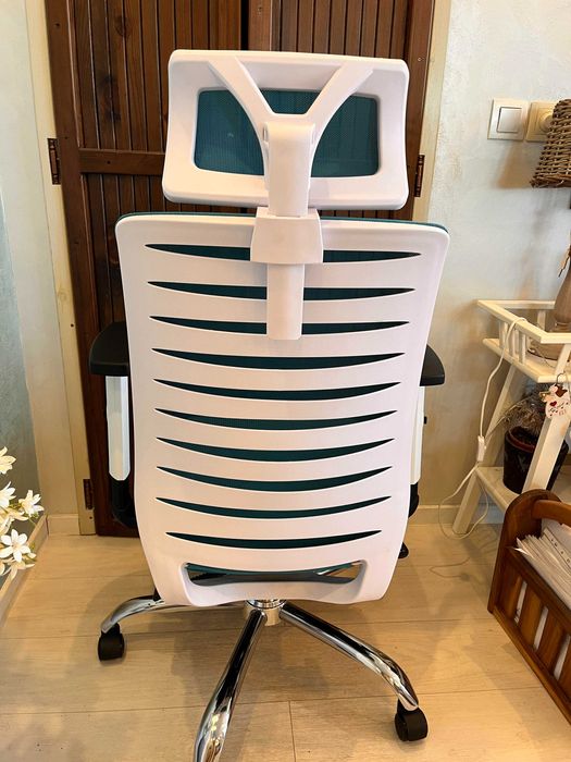 Стол за бюро/компютър