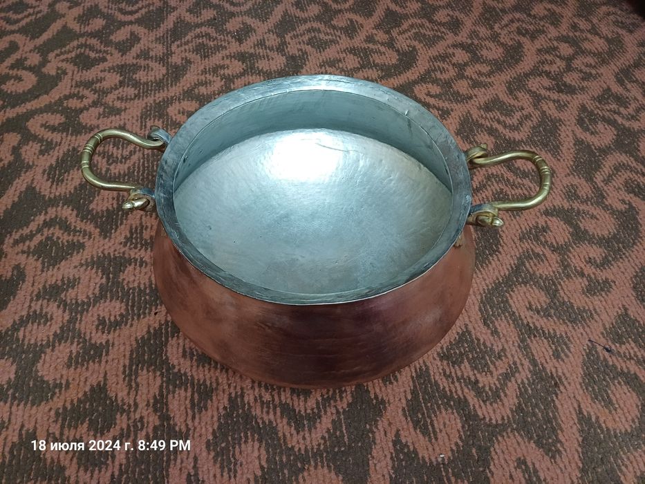 Катта мис козон сотилади