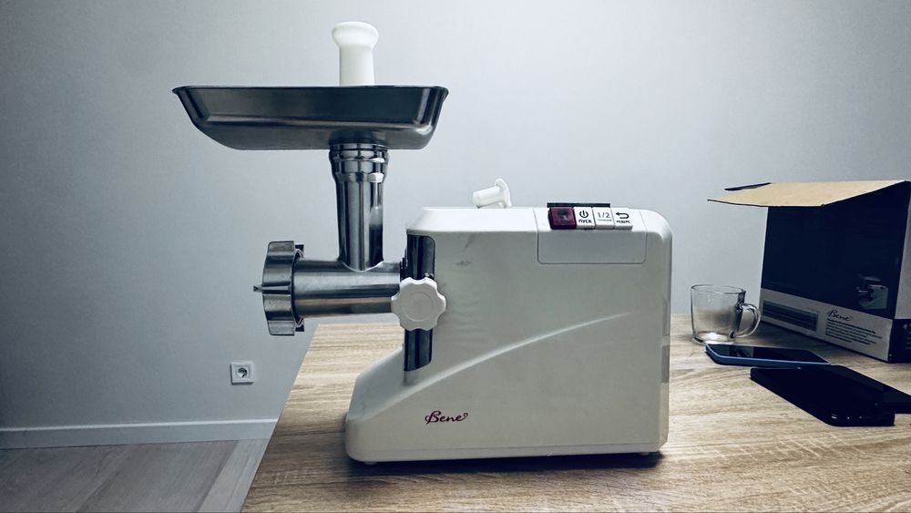 Элекстрическая мясорубка