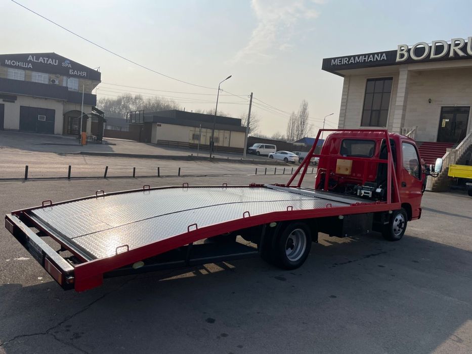 Продам платформу  эвакуатора с лебедкой