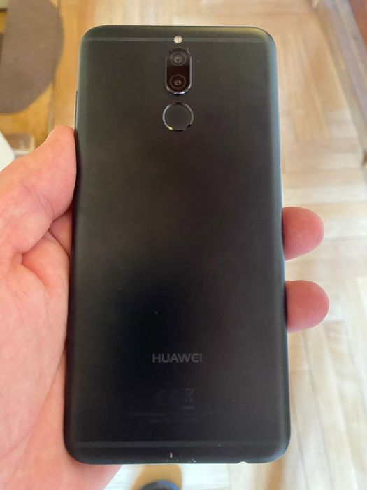 Casti huawei si incarcator nou P9 Lite