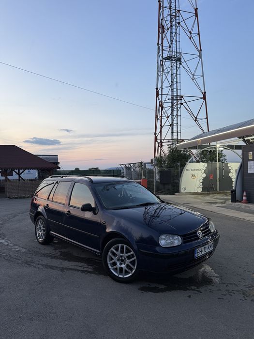 VOLKSWAGEN Golf 2003