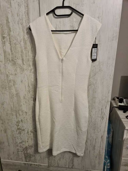 Елегантна рокля размер S - М Луци Фешън