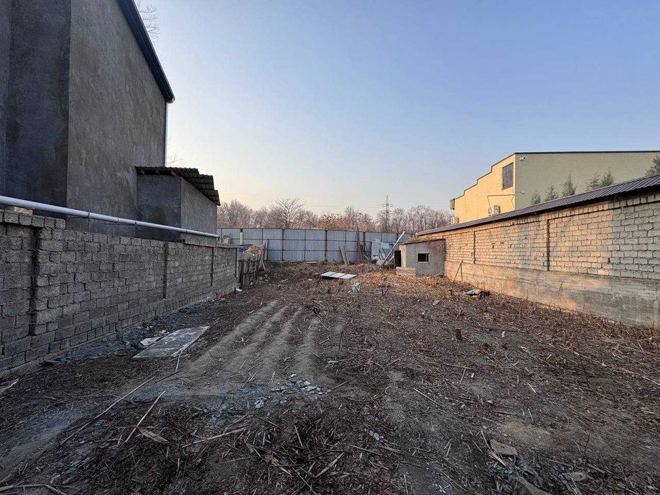 Земельный участок на Юнусабаде, 11 соток. Сзади Ботанического сада=