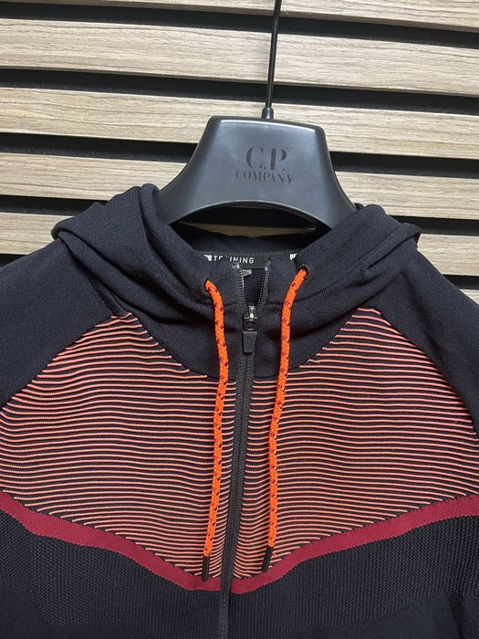 PUMA - EVO Knit - размер М / Оригинал