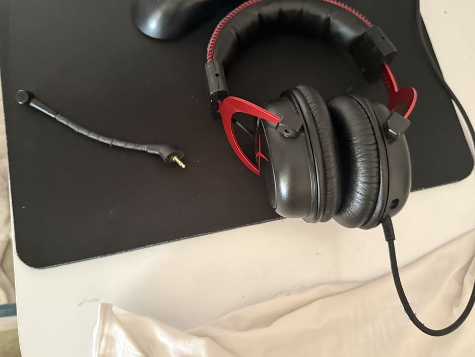 Наушники  hyperx