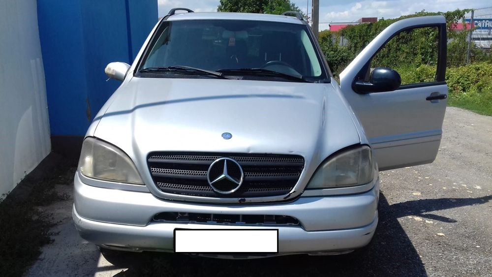 Dezmembrari  Mercedes-Benz ML / M-CLASS (W163)  1998  > 2005 ML 270 C
