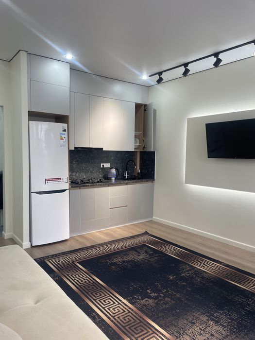 Сдам посуточно 2к-студию в ЖК Домино