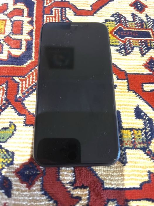 iPhone 11 64GB - Много добро състояние
