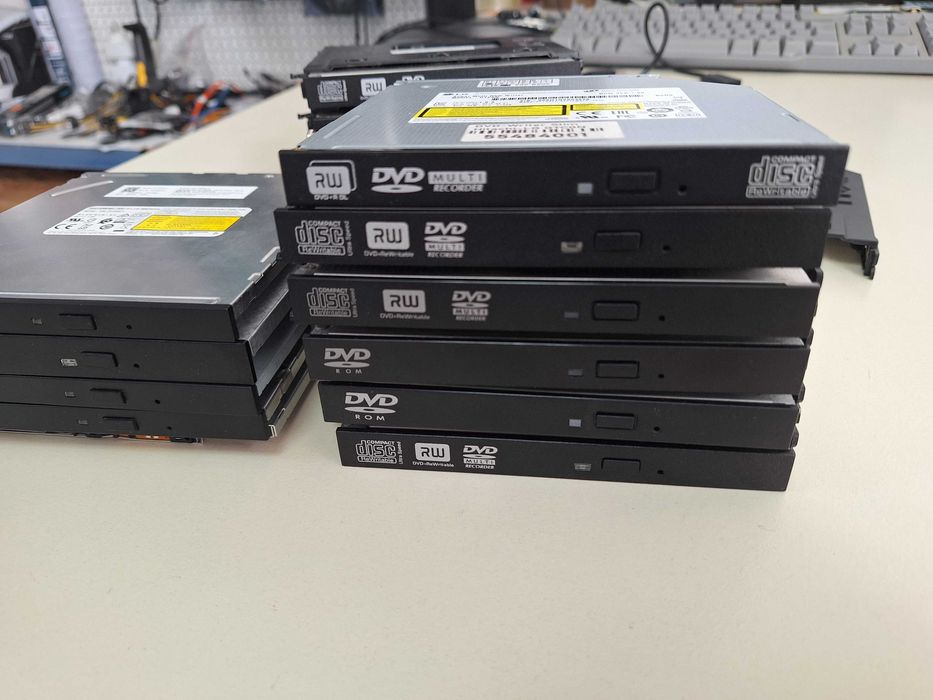 Vand unitati optice dvd rw interne si externe 2.5`,9.5 mm, 12.5 mm
