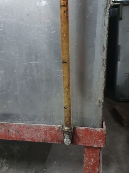 Inox pentru depozitat lichide de 1000 de litri