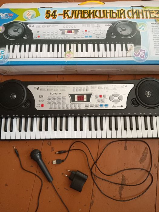 Детский синтезатор