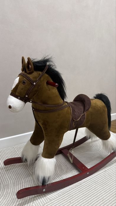 Качающая лошадка