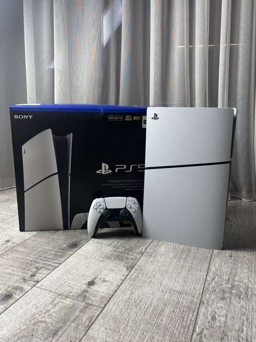 Playstation 5 Digital Edition 825GB в гаранция