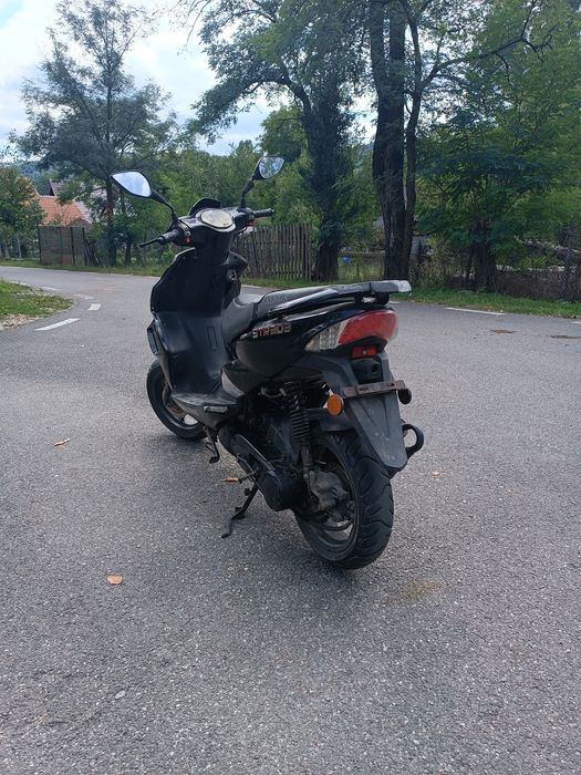 Vând motoscuter Tauris Strada 49cc