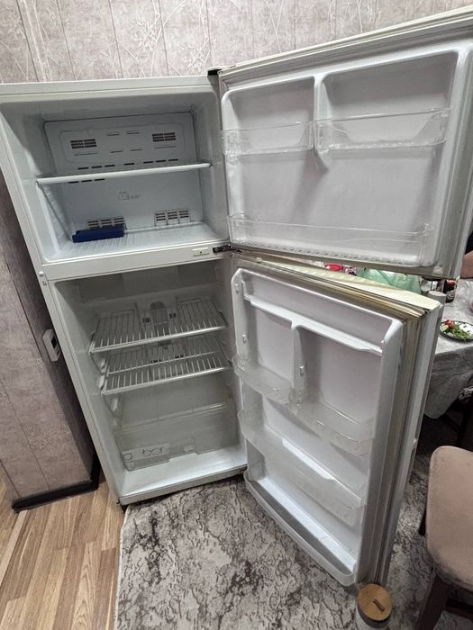 Продается холодильник