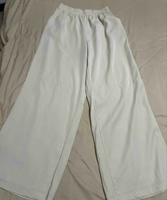 Продается нарядный костюм пиджак и брюки