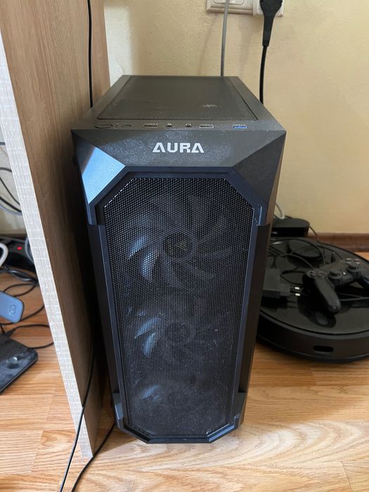 Мощен геймърски компютър + Монитор