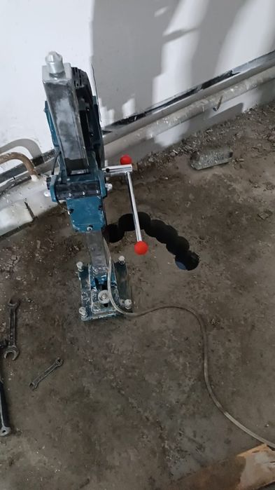 Алмазное бурение отверстий